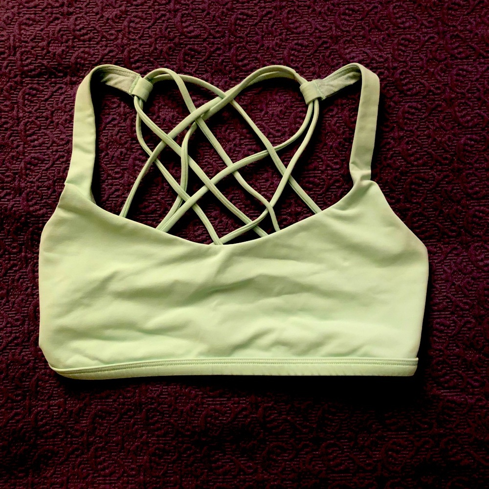 Lululemon Free to Be mint green sports bra
